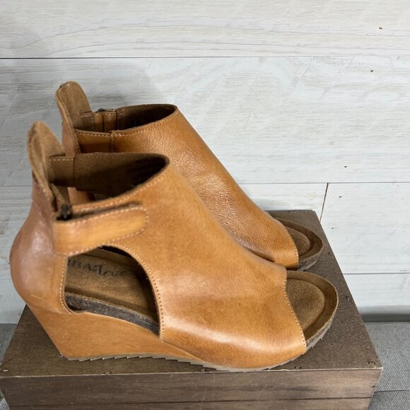 DIBA True Leather Wedge Sandals - Women's Size 9.5M - Picture 10 of 11